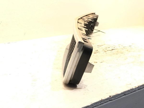 2012 Chevy Tahoe Grille Ls Black With Chrome Surround Lower Mocha Gha — photo 13