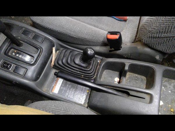 99 Grand Vitara center Console Assembly Floor Trim Bezel Surround Gray Auto Tran — photo 2