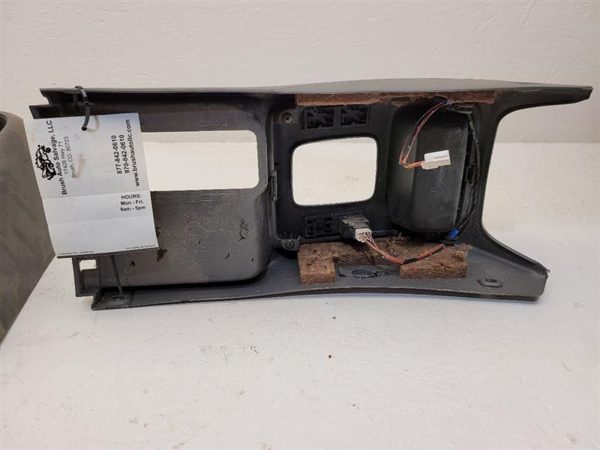 99 Grand Vitara center Console Assembly Floor Trim Bezel Surround Gray Auto Tran — photo 6