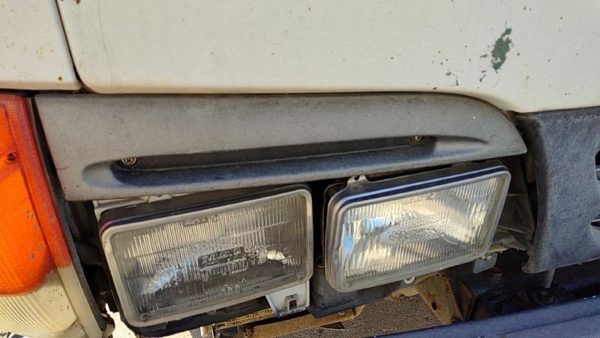 1996 Isuzu Npr Headlight Door Passenger Right Trim Bezel OEM RH — photo 3