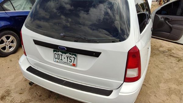 2000 Ford Focus Trunk/decklid/hatch/tailgate White Yz — photo 3