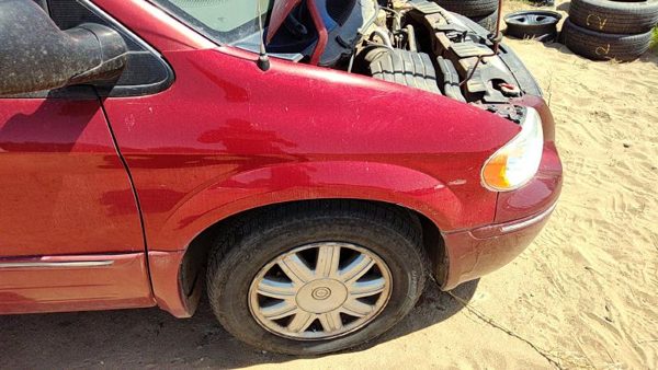 2001-2007 Chrysler Town Country Passenger Right Front Fender Oem Red Prh — photo 2