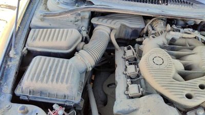 98-04 Intrepid Complete Air Intake Cleaner Filter Box Housing With Tube 2.7L
