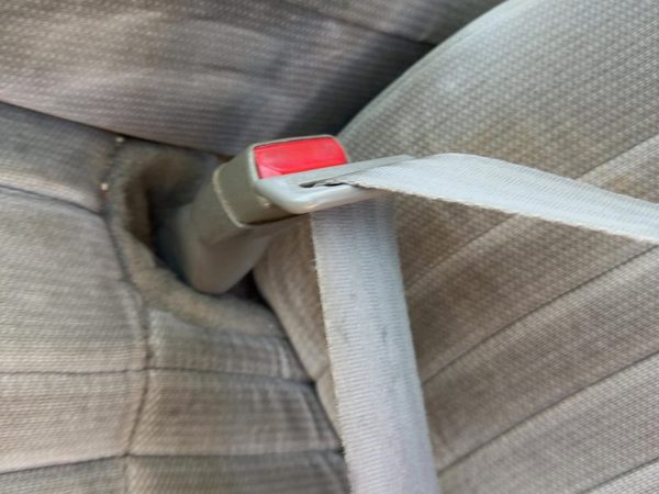 1999 Chevy Lumina Driver Left Front Seat Belt Buckle Receiver Oem Shale 92B — photo 5