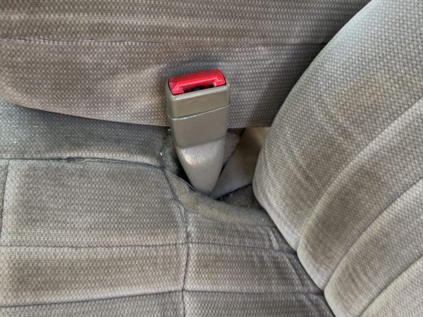 1999 Chevy Lumina Driver Left Front Seat Belt Buckle Receiver Oem Shale 92B — photo 6
