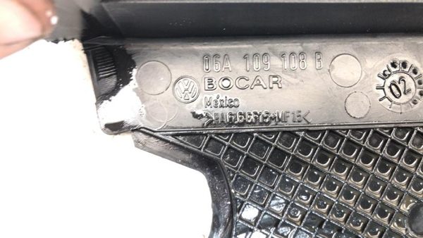 1999-2004 Vw Jetta Upper Timing Cover Oem 2.0L 06A109108b — photo 8