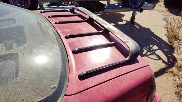 1993 Pontiac Grand Prix Trunk/decklid/hatch/tailgate Red — photo 3