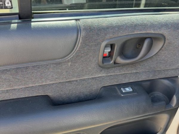 98-03 S10 Blazer Driver Left Rear Door Trim Panel With Switches Graphite 12H — photo 4