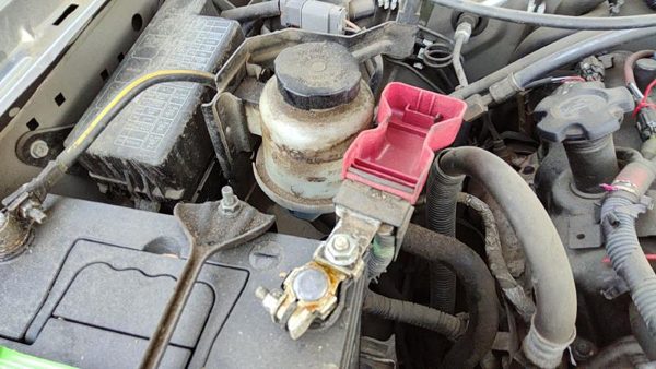 2000-2004 Nissan Xterra Power Steering Fluid Remote Reservoir Tank Oem 3.3L — photo 1