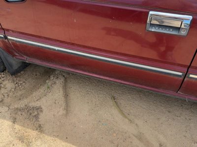 85-88 Nissan Maxima Driver Left Front Moulding From Door Oem 4Dr Sedan 4 Door