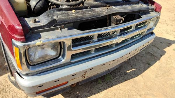1993 Chevrolet S10 Blazer Grille Red — photo 1