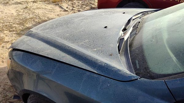 2006 Hyundai Sonata Hood Blue Hail 664000A000 — photo 3