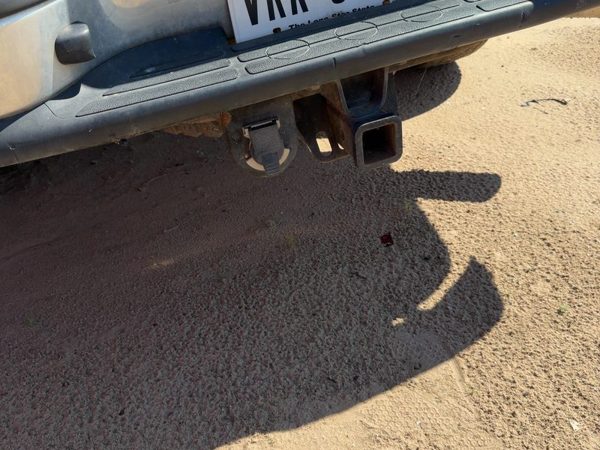 2001-2007 Chevy Silverado 2500 Trailer Receiver Hitch Factory Mount Oem 12497969 — photo 1