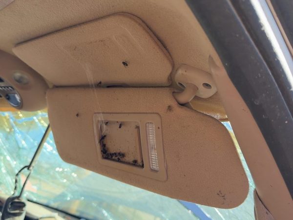 1998 Lincoln Navigator Sun Visor RH Tan Kx — photo 4