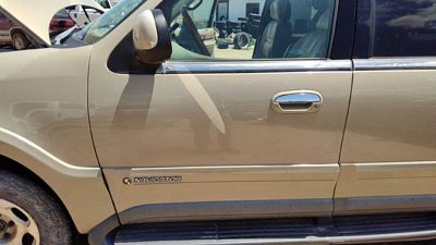 1998 Lincoln Navigator Front Door LH Gold Bi