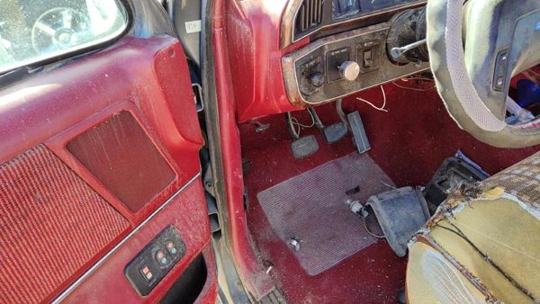 1987-1991 Ford F150 Driver Left Lower Kick Trim Panel Oem Red — photo 3