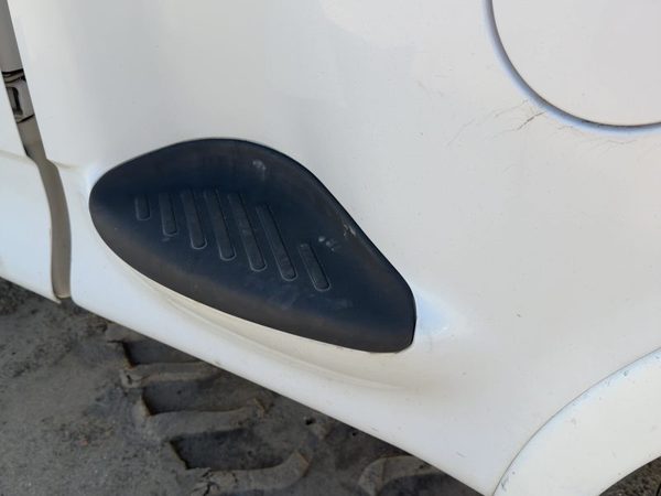 1999-2000 Ford F150 Driver Left Rear Moulding On Quarter Panel Oem — photo 1