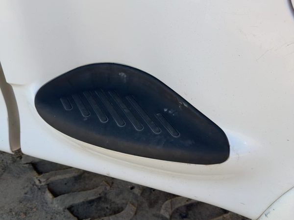 1999-2000 Ford F150 Driver Left Rear Moulding On Quarter Panel Oem — photo 4