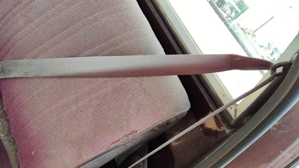 73-91 Gmc Sierra C3500 Driver Left Front Seat Belt Retractor Oem Shoulder Red — photo 4