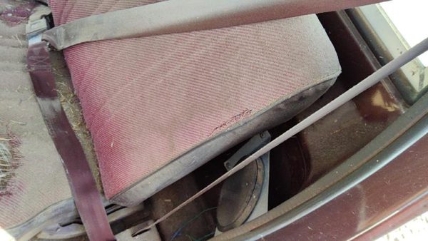 73-91 Gmc Sierra C3500 Driver Left Front Seat Belt Retractor Oem Shoulder Red — photo 1