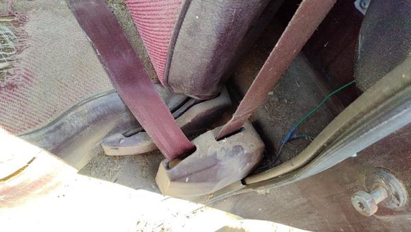 73-91 Gmc Sierra C3500 Driver Left Front Seat Belt Retractor Oem Shoulder Red — photo 7