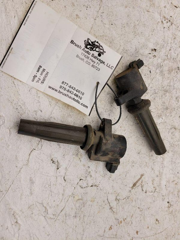 2005 Mazda 3 Ignition Coil/ignitor Free Shipping + Coil On Plug Ignitor OEM — photo 1