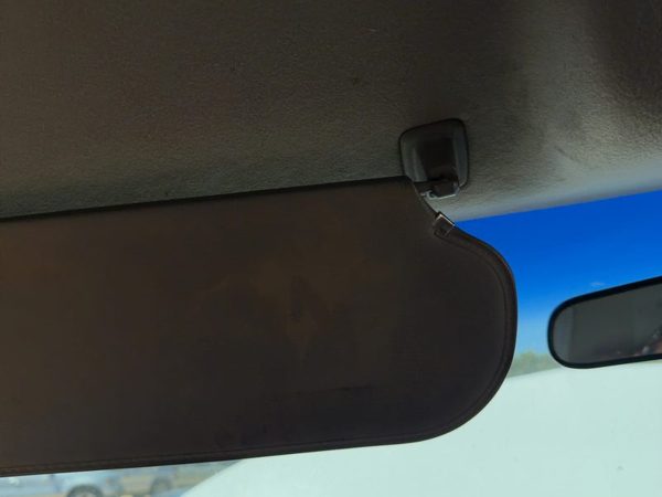2000-2002 Chevy Express 2500 Driver Left Sun Visor Oem Vinyl Grey 92G 15074524 — photo 4