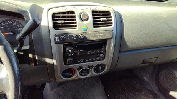 2004-2012 Gmc Canyon Trim Bezel Around Radio Surround Dash Panel Oem 15891818 — photo 1