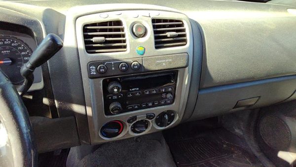 2004-2012 Gmc Canyon Trim Bezel Around Radio Surround Dash Panel Oem 15891818 — photo 2
