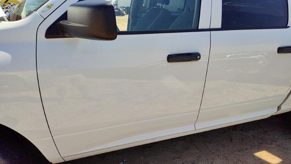 2016 Ram 1500 Front Door LH White PW7 — photo 5