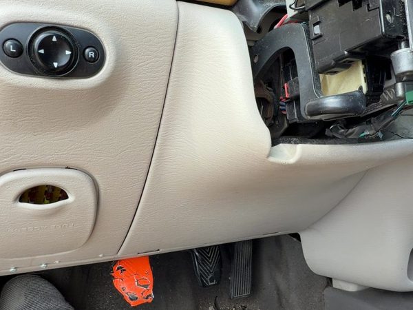 01-05 Pt Cruiser Lower Dash Under Column Knee Bolster Trim Panel Taupe/Beige Fl — photo 3