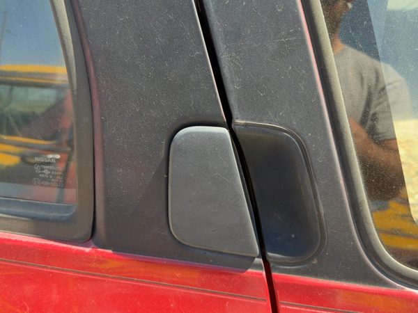 90-95 Nissan Pathfinder Driver Left Rear Outside Door Handle OEM 82607-83G00 — photo 4