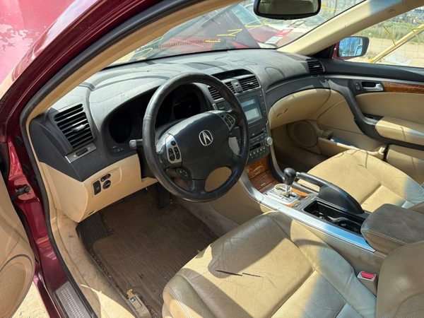 2005 Acura TL — vehicle photo 2