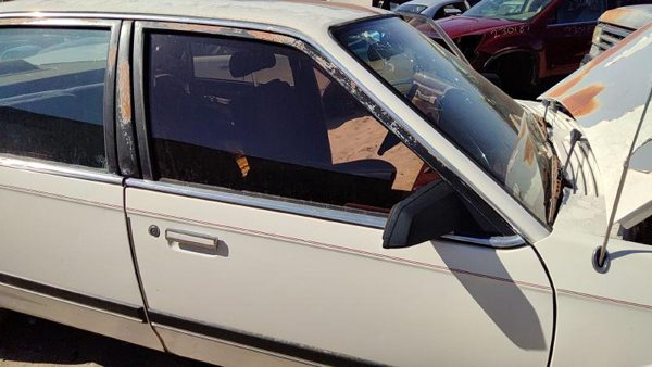 1989 Buick Century Front Door RH White — photo 7