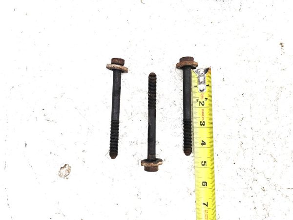 1985-1993 Chevy S10 Pickup Set Of Bolts For Manual Steering Gear Box Oem 4X2 — photo 1