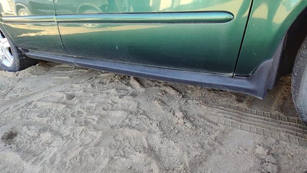 2000-2007 Ford Taurus Passenger Right Lower Rocker Panel Moulding Side Skirt Oem — photo 1
