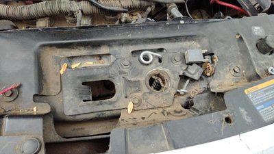 2007-2009 Suzuki Grand Vitara Xl-7 Hood Latch Assembly With Bracket Oem