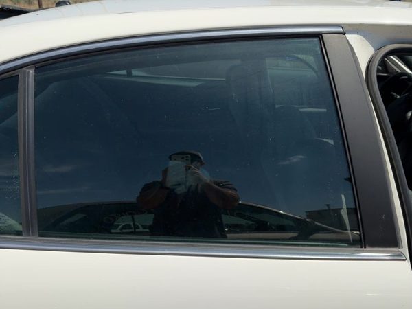 2000-2005 Buick Lesabre Passenger Right Rear Side Window Door Glass Oem Back — photo 3