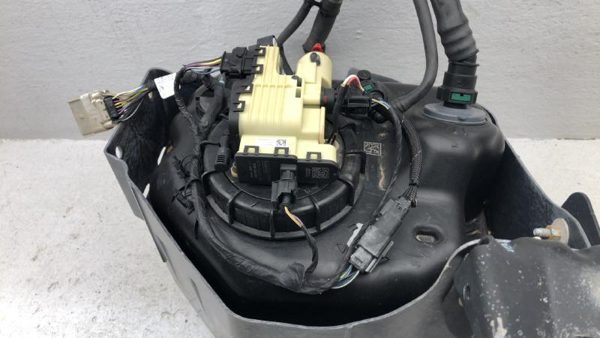 2011-2016 Ford F250 Deisel Exhaust Fluid Tank Oem Def 6.7L Powerstroke — photo 7