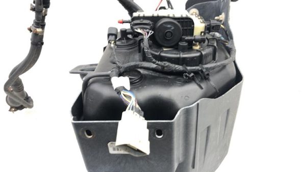 2011-2016 Ford F250 Deisel Exhaust Fluid Tank Oem Def 6.7L Powerstroke — photo 5