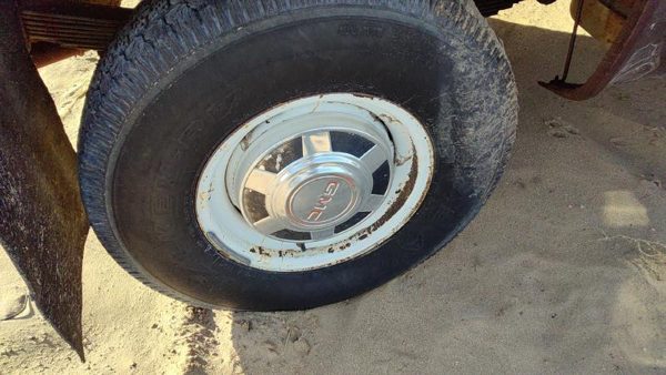 1976-1991 Gmc Sierra C3500 Hub Cap Wheel Cover Oem 00349095 — photo 4