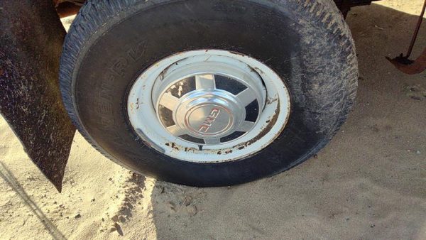 1976-1991 Gmc Sierra C3500 Hub Cap Wheel Cover Oem 00349095 — photo 2