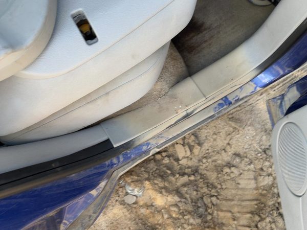 06 Hhr Passenger Right Rear Lower Sill Plate Step Trim Panel Gray Sport Wagon 4D — photo 2
