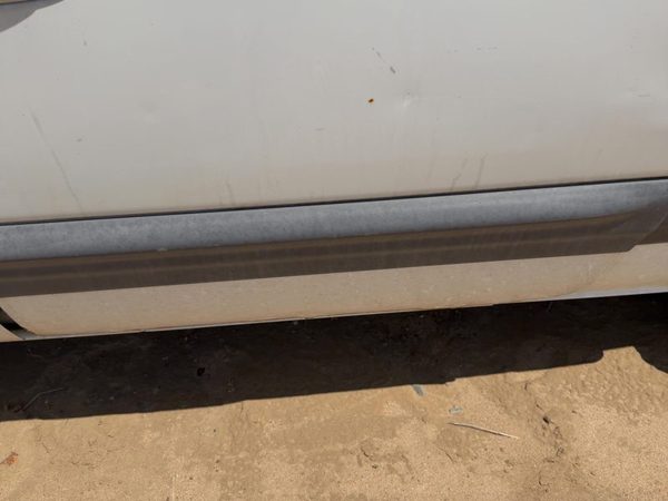 1999 Chrysler Town & Country Driver Left Rear Moulding From Door Oem Back — photo 5
