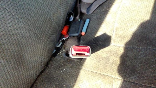 1999-2001 Ford F150 Passenger Right Front Seat Belt Buckle Receiver Oem Gray C2 — photo 2
