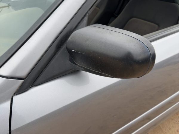2005-2009 Subaru Legacy Outback Driver Left Power Side Mirror Door Mounted Oem — photo 2