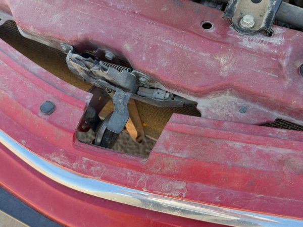 2004-2009 Toyota Prius Hood Latch Assembly With Bracket Oem 5320147020 — photo 9