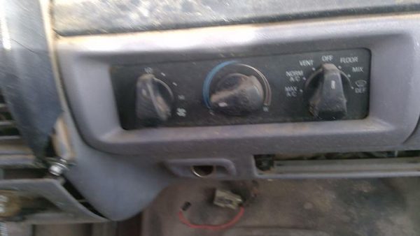 1996 Ford F450 Heater A/c Control Temperature Module In Dash AC Head Unit OEM — photo 6