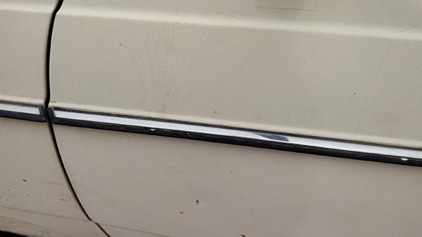 1979-1985 Mercedes 300Td Driver Left Front Moulding From Door Oem Trim Strip — photo 7