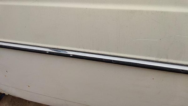1979-1985 Mercedes 300Td Driver Left Front Moulding From Door Oem Trim Strip — photo 4